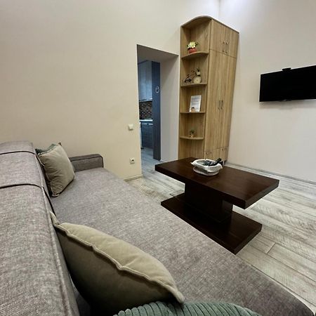 Opera House Apartment Лвив Екстериор снимка