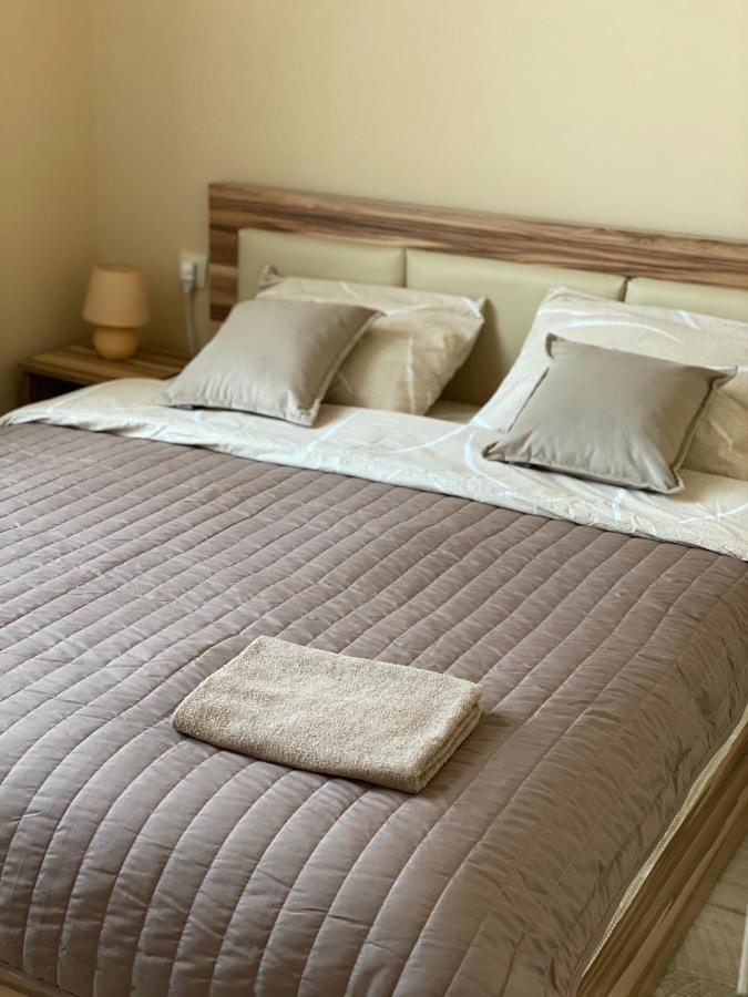 Opera House Apartment Лвив Екстериор снимка