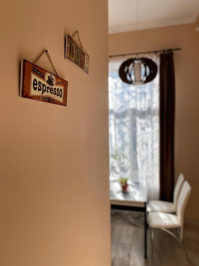 Opera House Apartment Лвив Екстериор снимка